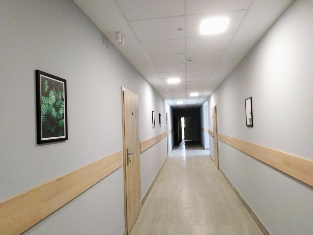PRZYSTANEK ROSZKÓW -NOCLEGI i RESTAURACJA Exterior foto